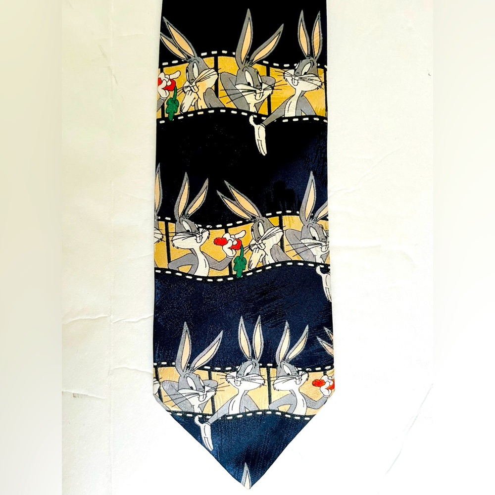 Men’s neck tie dark navy blue color Loo ey Tunes cartoon character Buggs Buny